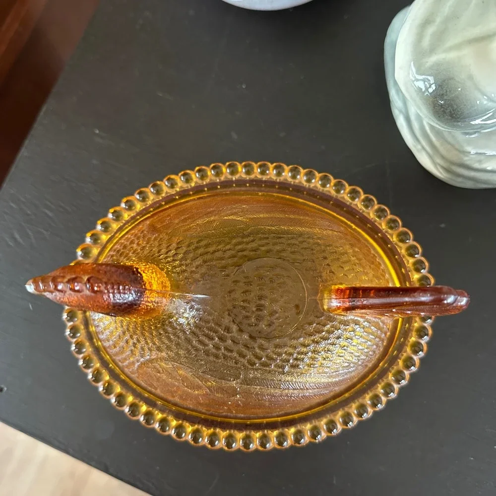 Unbranded vintage amber